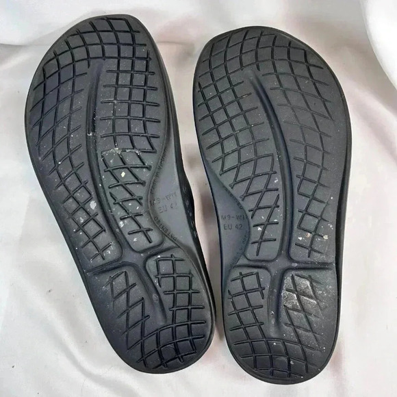 OOFOS OOahh Sport Flex Slides Size M9/W11 Black Athleisure - Picture 8 of 9